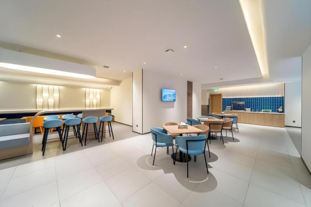 Jinjiang Inn Wuhan Wansongyuan Food Street Qushui Building Ngoại thất bức ảnh